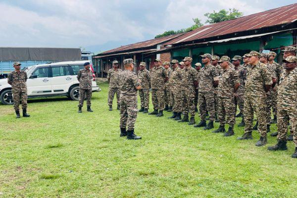 Briefing Troops by Commandant